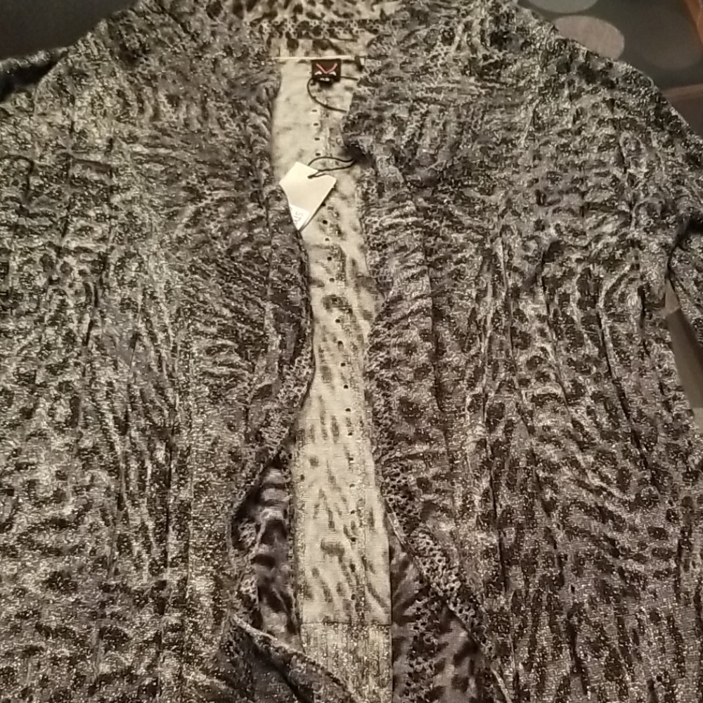 AvA Silver/Blk open front cardigan